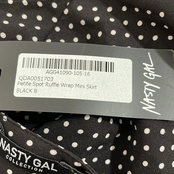 NASTY GAL Polka Dot Mini Ruffle Wrap Skirt Black & White Size 4 NEW - Picture 6 of 8